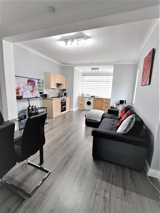 Large Flat Quite Location Modern And Well Equipped Apartamento Swanage Exterior foto